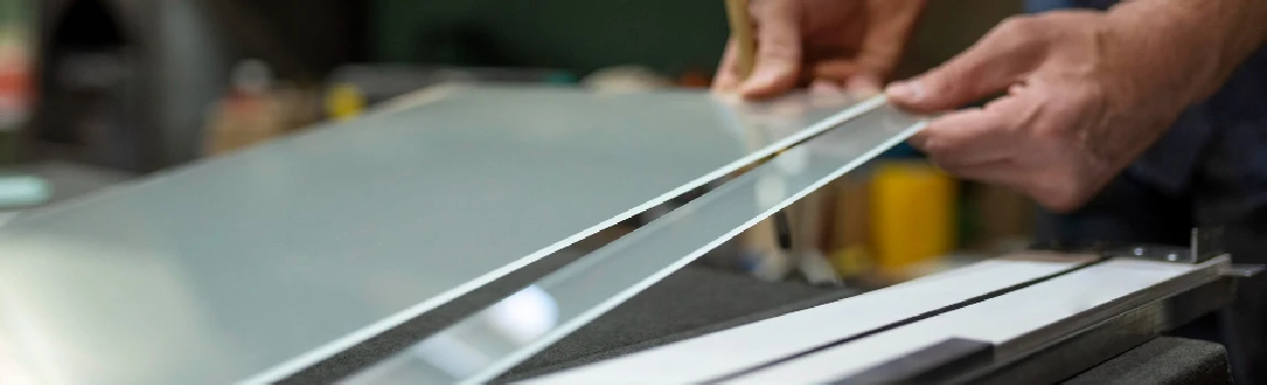 Emergency Glass Repair for Hospitality Businesses in Buenaventura Lakes, FL