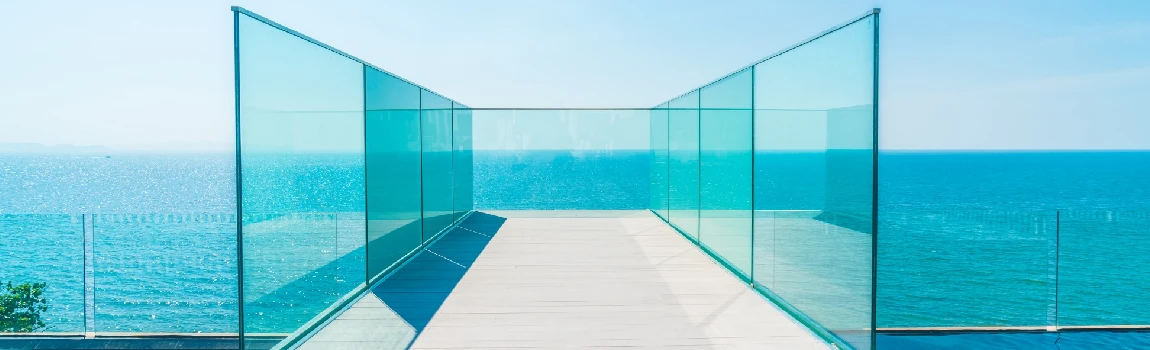 Customized Glass Pool Fence Repair Services in Buenaventura Lakes, FL