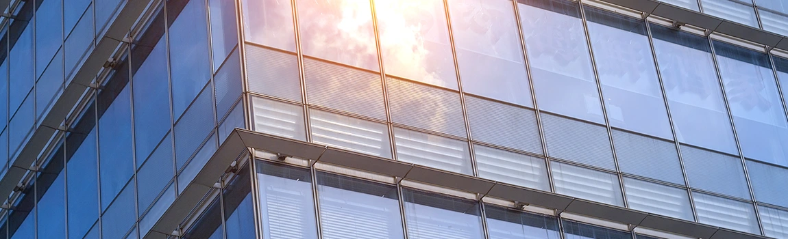 UV-Resistant Glass Experts in Buenaventura Lakes, FL